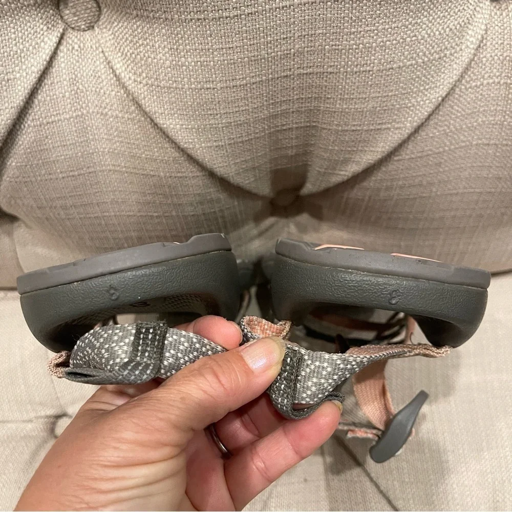 Chaco ZX/1 Ecotread sandals Gray and pink color way. Girls size 3. Waterproof